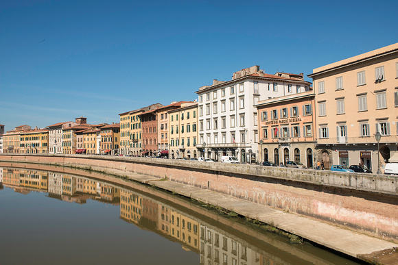 Arno River in Livorno_DSC6543